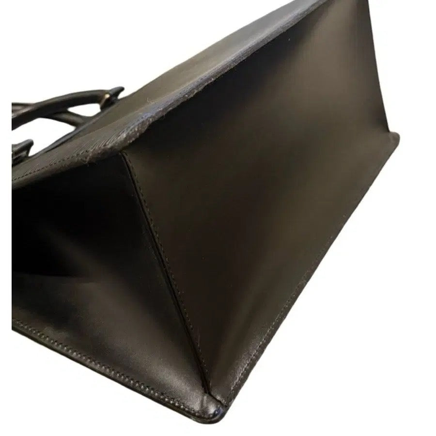 LOUIS VUTTION CLASSIC BLACK